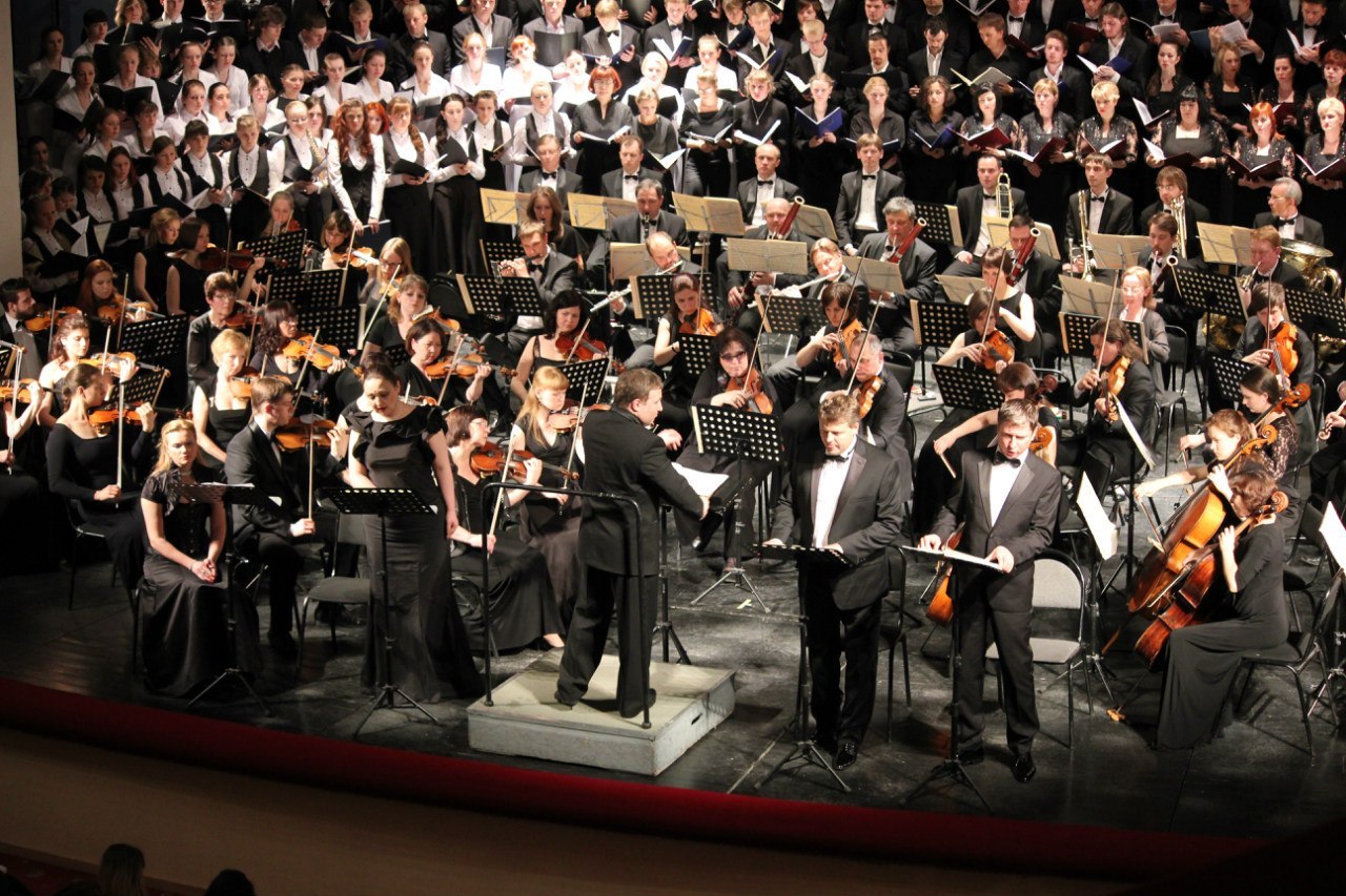 Оркестр ГАБТ России, дирижёр — Валерий Гергиев