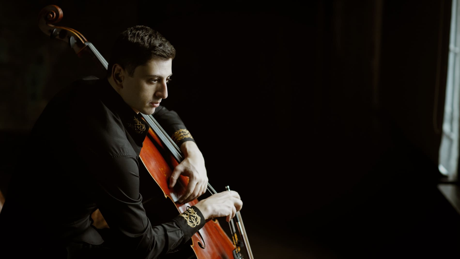 Н. Ахназарян (виолончель), АСО