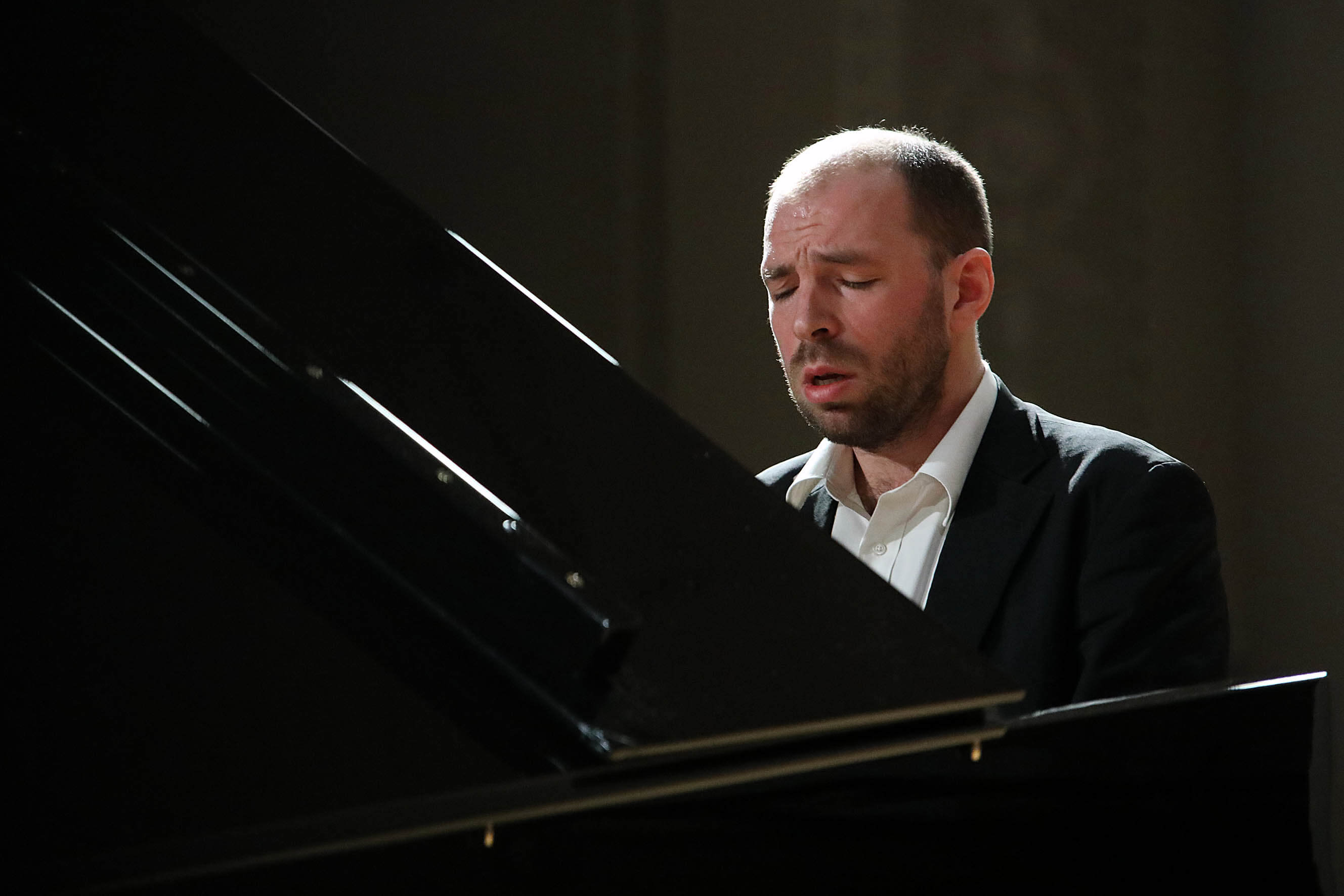 Андрей Коробейников, фортепиано