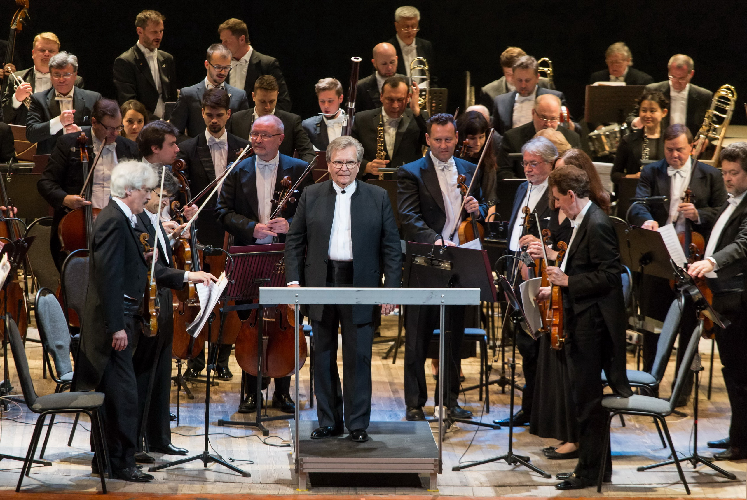 Из варяг - в греки