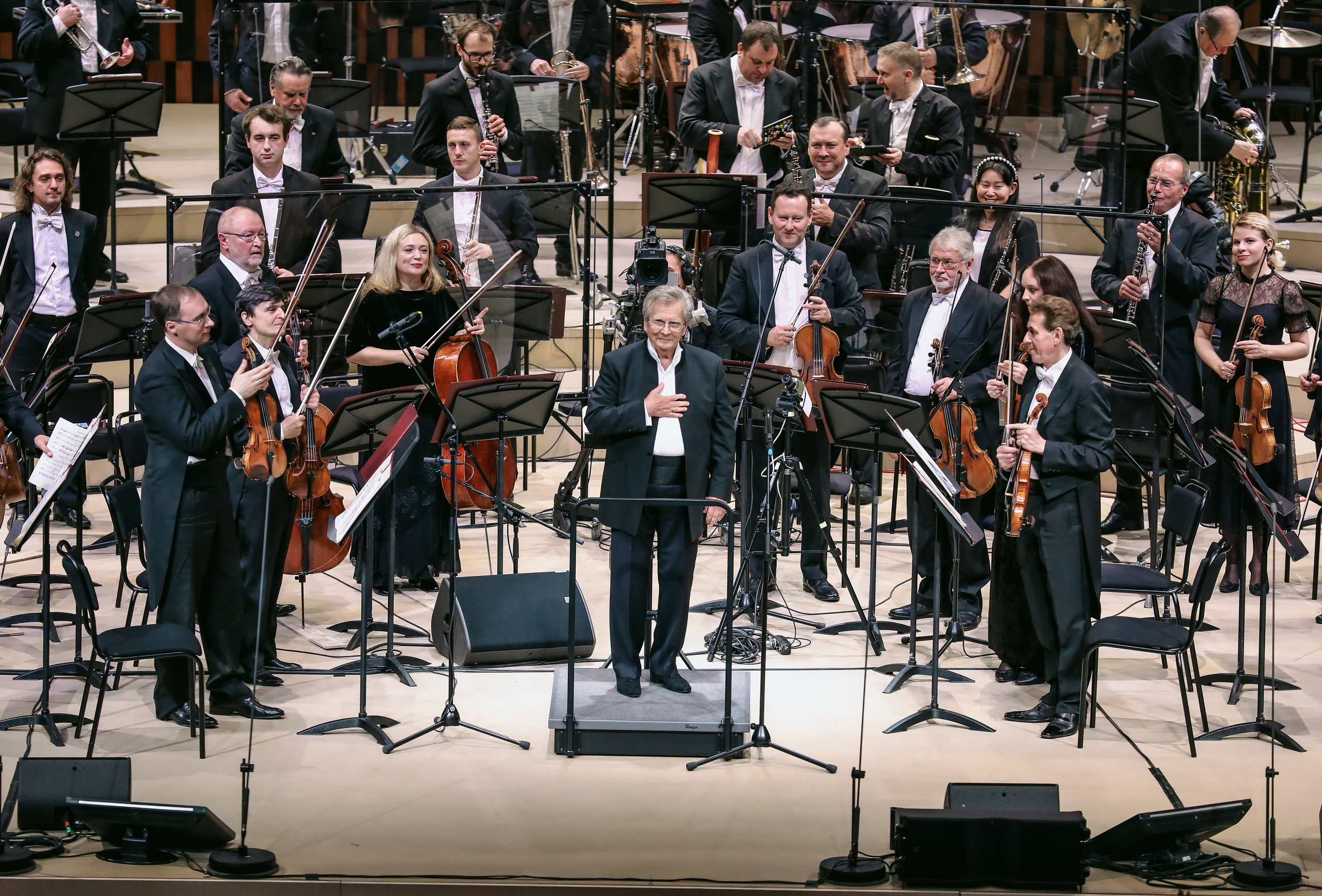 К. Мхитарян (сопрано), БСО, дирижёр - А. Гришанин