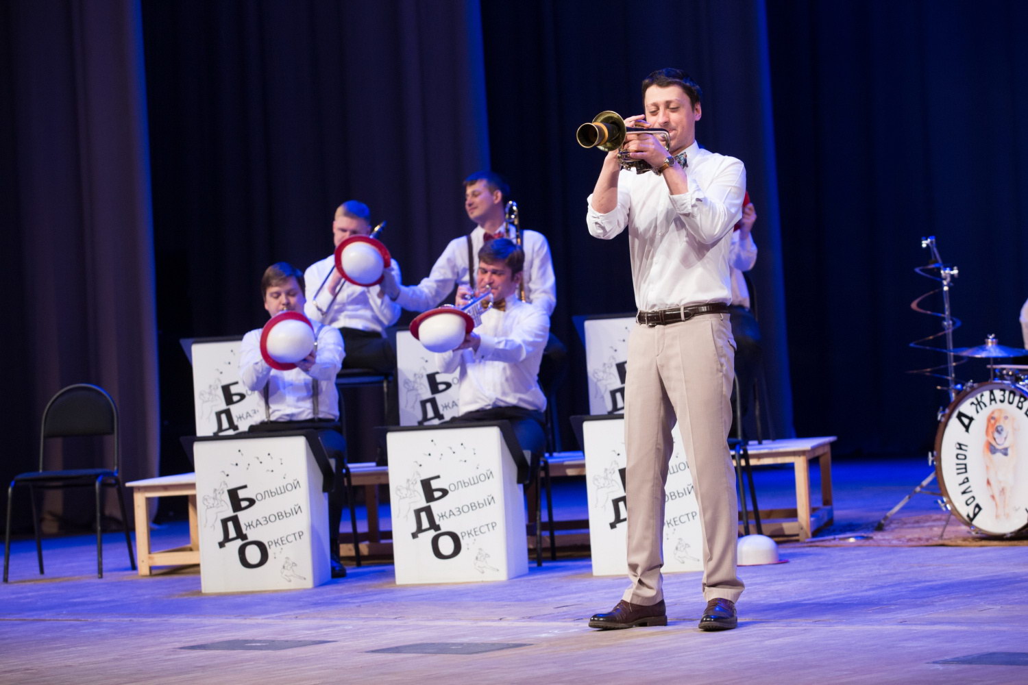 Вокруг света с Большим джазовым оркестром